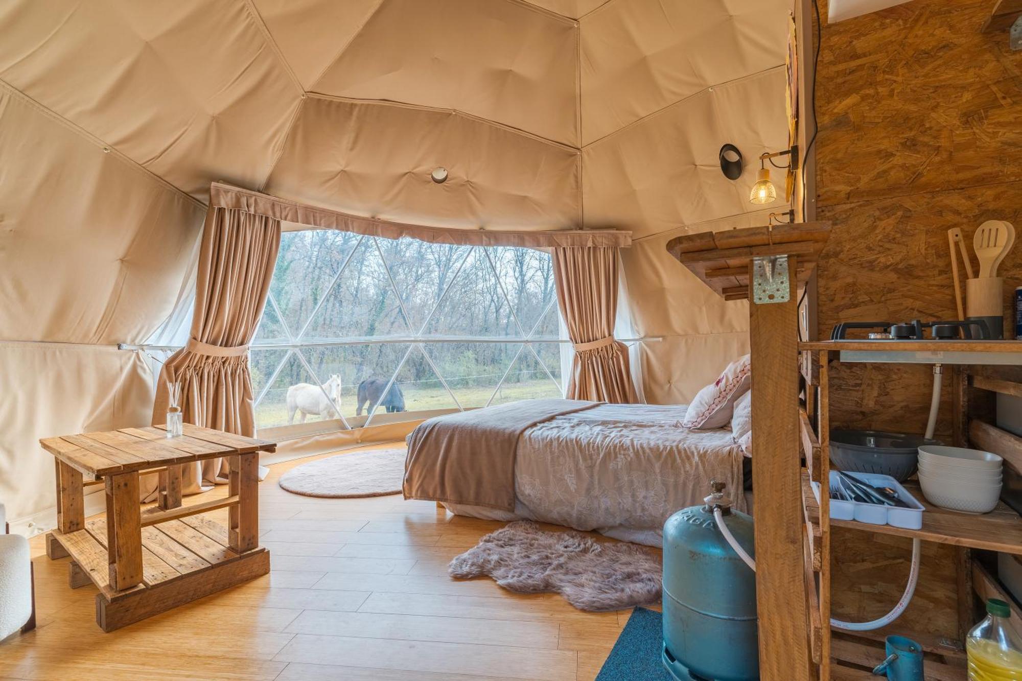 La Cabane Aux Chevaux Varages Экстерьер фото